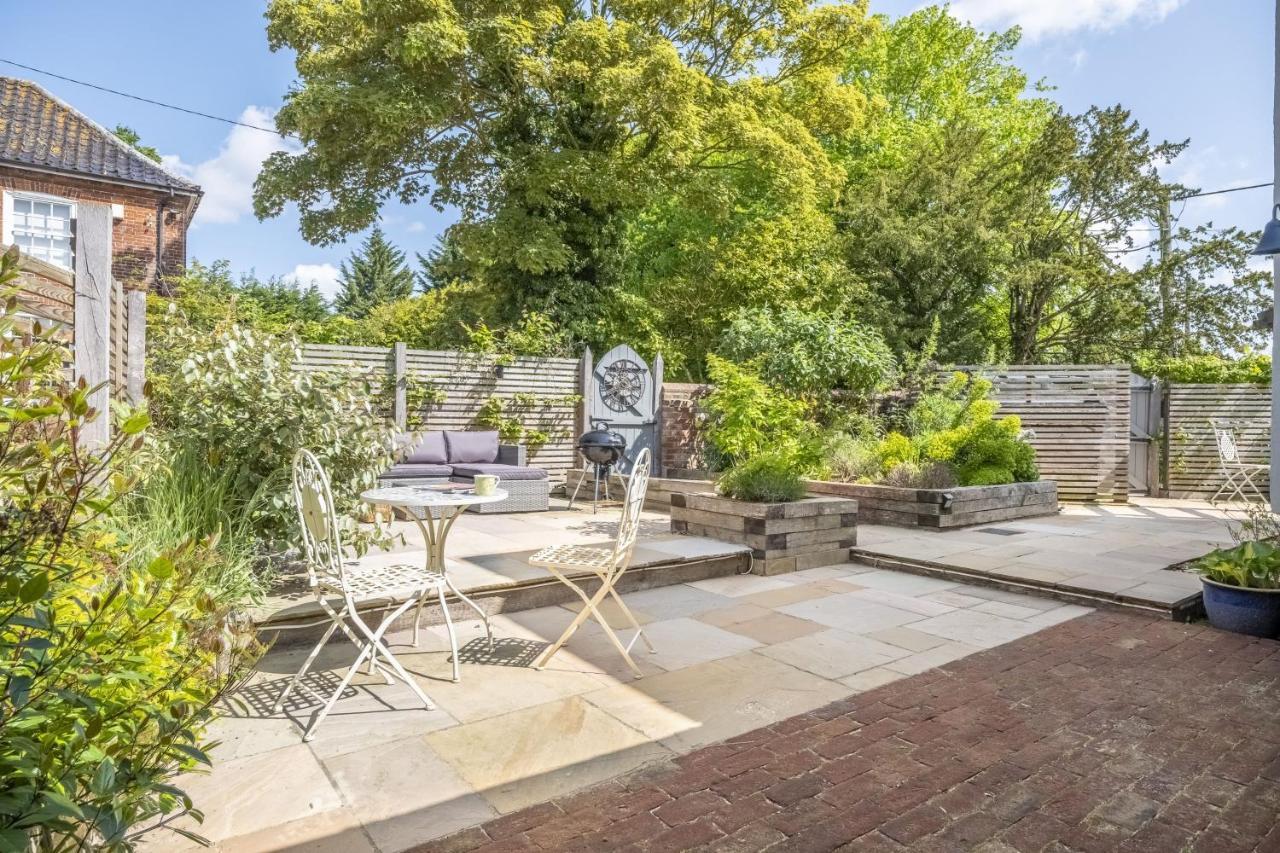 The Clockhouse Villa North Lopham Exterior photo